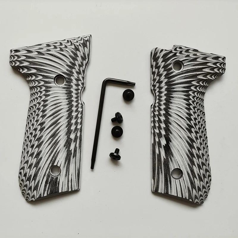 Empuñaduras G10 instaladas en Beretta 92