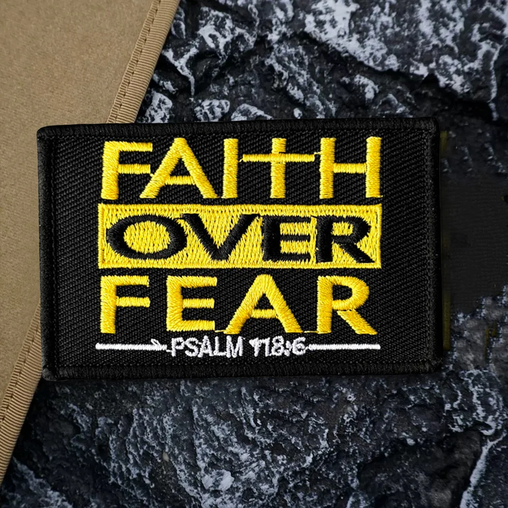 FAITH OVER FEAR Parche táctico bordado con velcro gancho-bucle - imagen 4