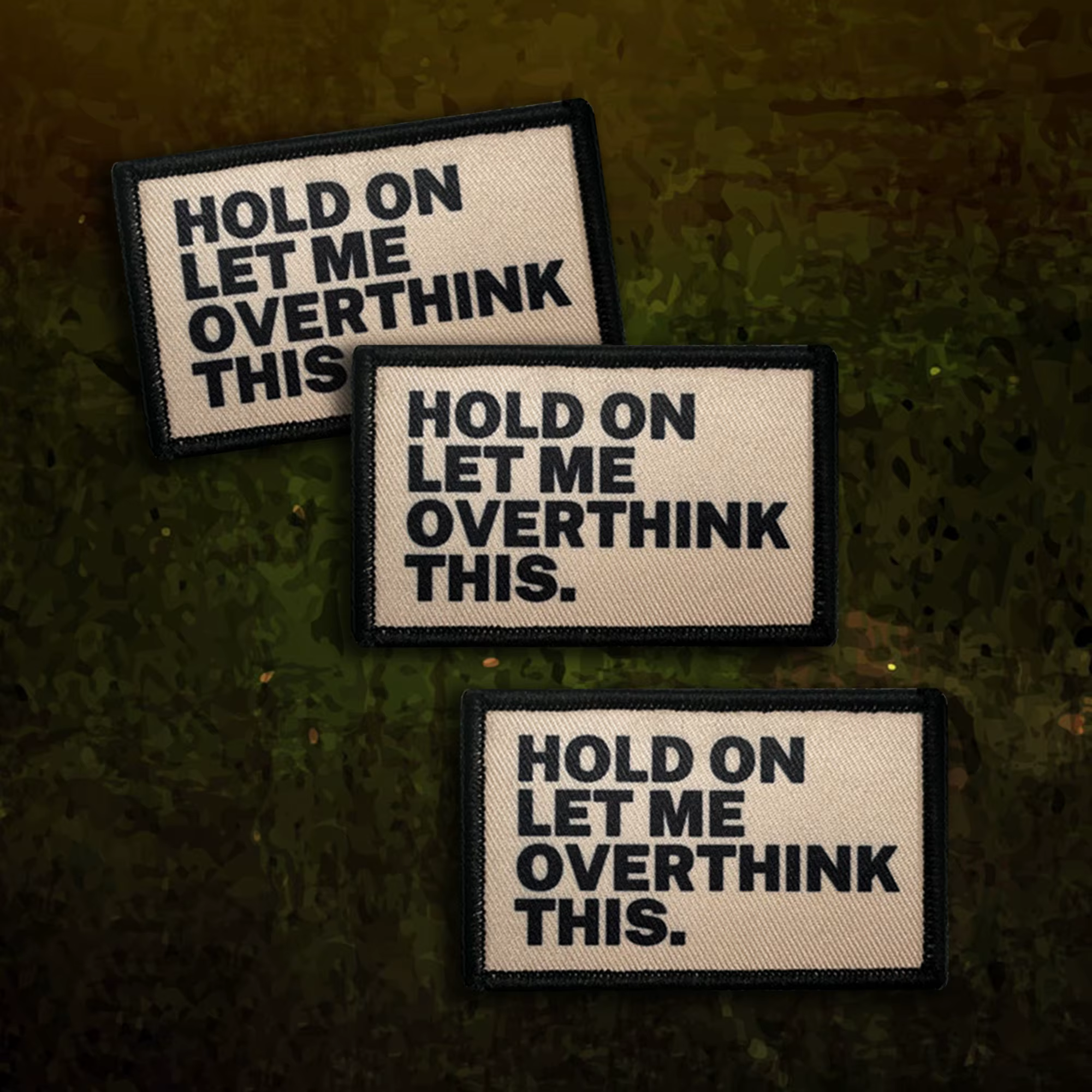 Parche gancho-bucle marrón cita Hold On Let Me Overthink This - imagen 4
