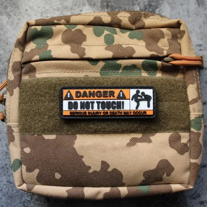Parches Klett de PVC 3D, no toques mi bolsa, insignias de moral táctica de advertencia en mochila, pegatinas, parches militares y emblema de apliques - imagen 3