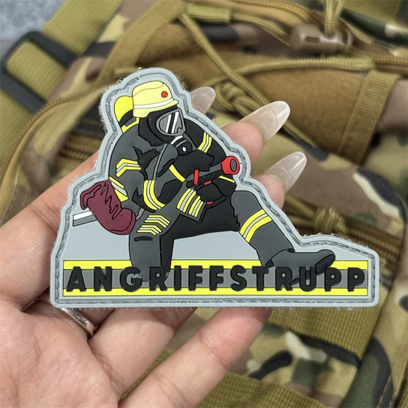 Parche de PVC 3D "ANGRIFFSTRUPP" para ropa, brazalete, insignia de moral táctica, parche militar con gancho, pegatinas para mochila - imagen 2