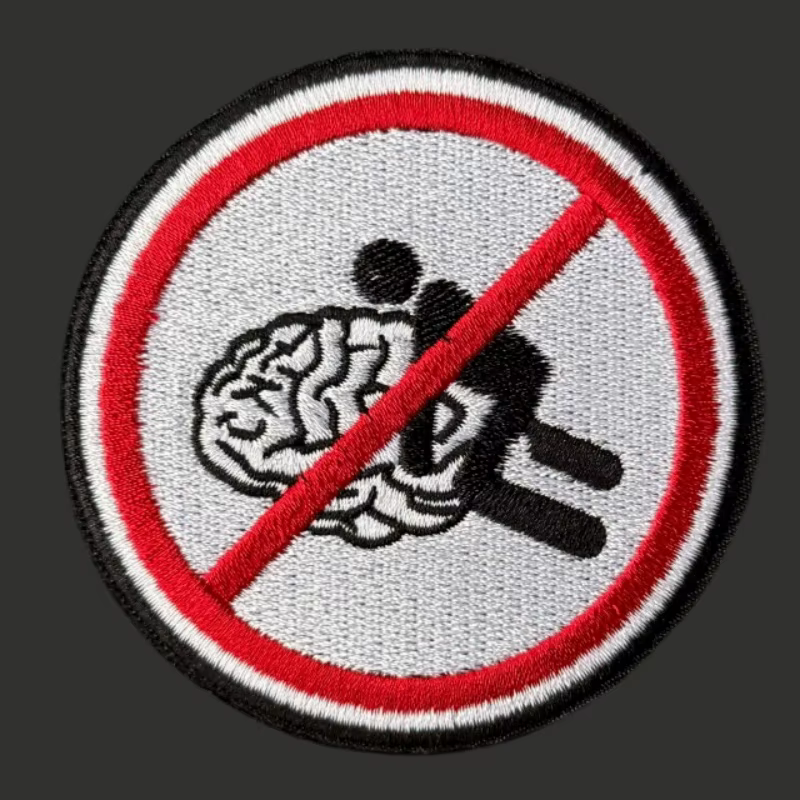 Parche bordado táctico con cierre Velcro actividad cerebral prohibida - imagen 3