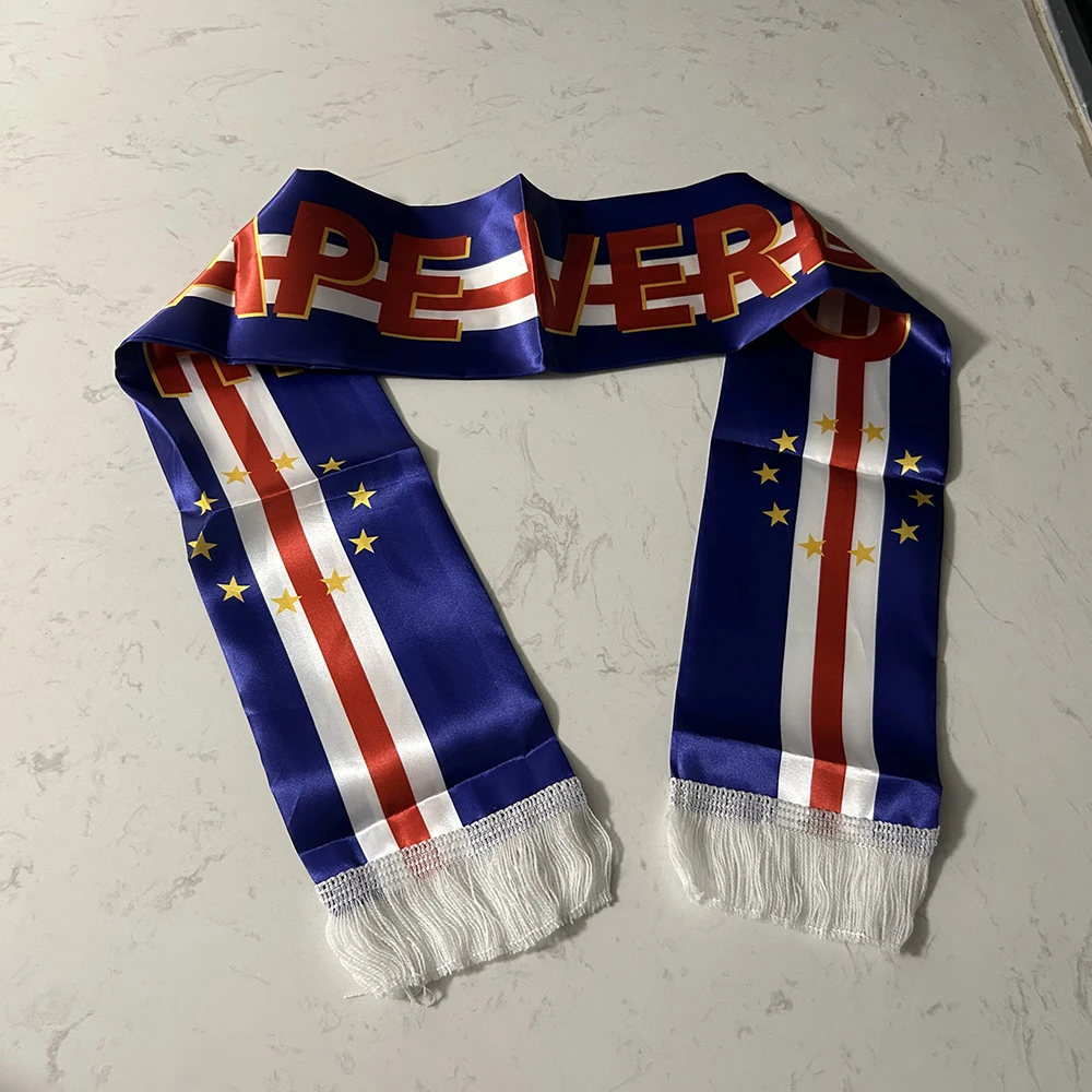 Bufanda Cabo Verde doble cara satén con borlas para fútbol - imagen 3
