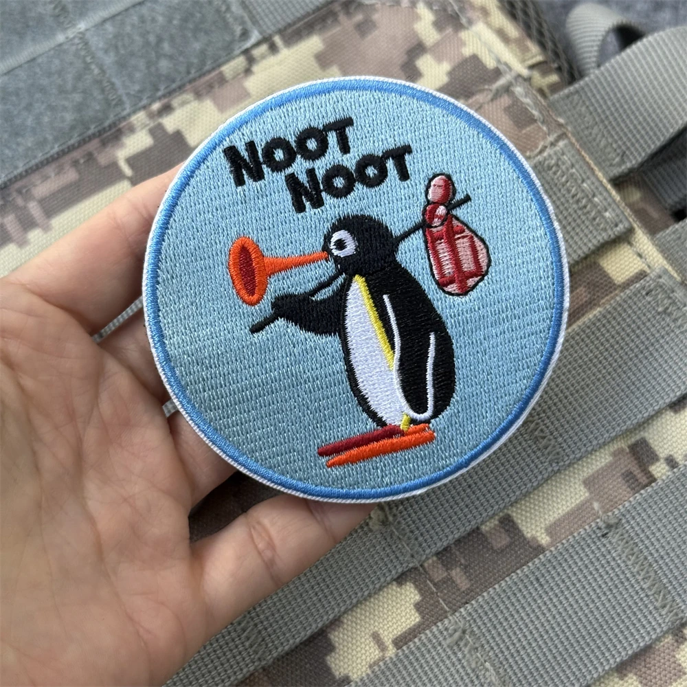 Insignia de moral bordada de pingüino trompeta "Noot Noot", parches tácticos para ropa, gancho y bucle, apliques adhesivos para mochila militar - imagen 4