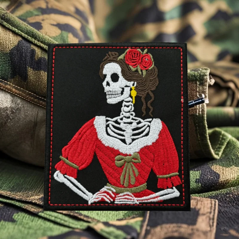Parche de insignia de moral táctica de chica calavera, parches bordados de gancho y bucle, brazalete militar, ropa, pegatinas para mochila - imagen 2