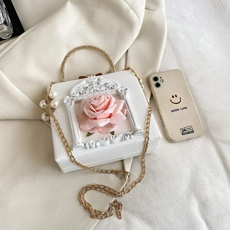 Lawaia-Bolso Retro barroco Vintage para mujer, bolsa de hombro de nicho cruzado con cadena portátil, 17cm, flor de Ángel en relieve - imagen 5