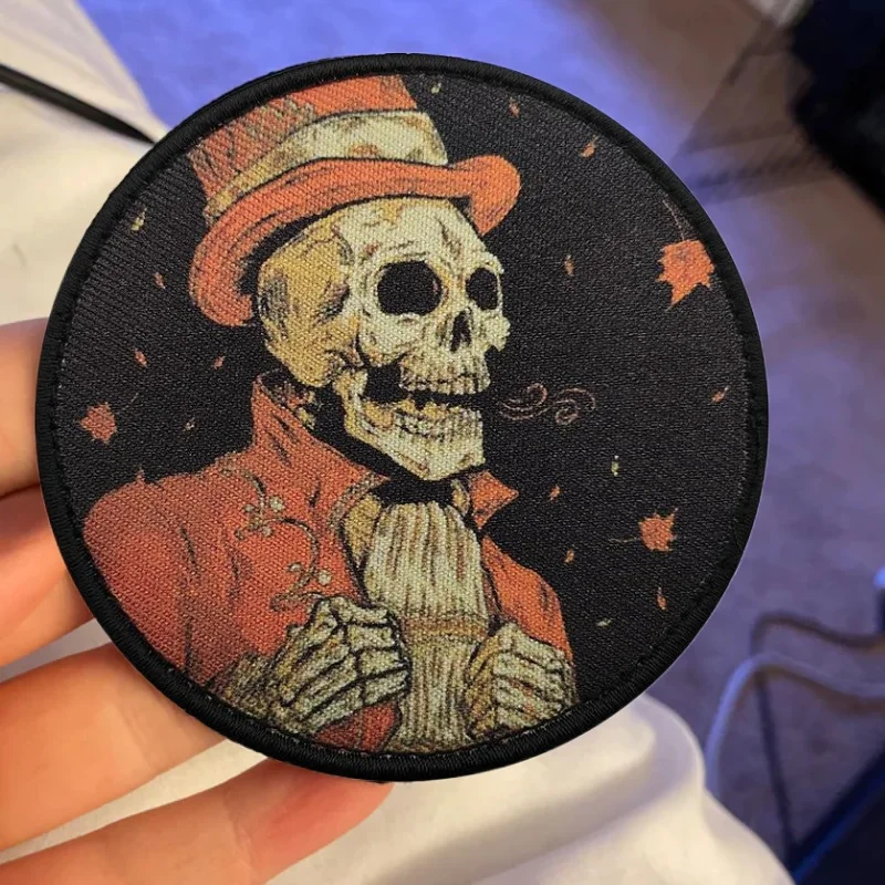 Insignia de moral táctica con estampado de noche de calabaza de Halloween, parche de insignia de calavera de otoño Victoria, gancho y bucle, pegatina para mochila al aire libre - imagen 4