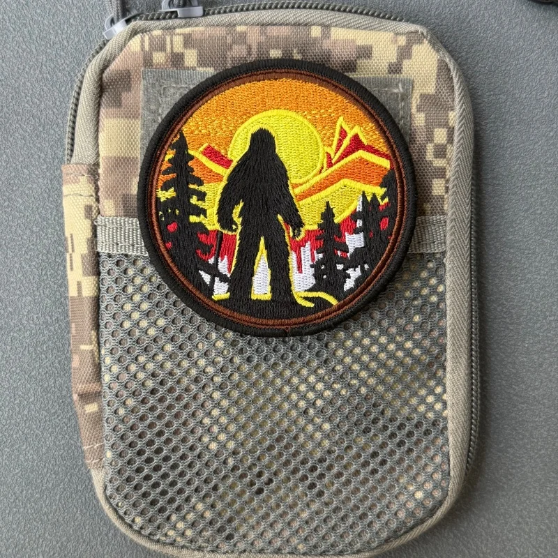 Parche táctico Bigfoot bordado militar con velcro gancho y bucle - imagen 2
