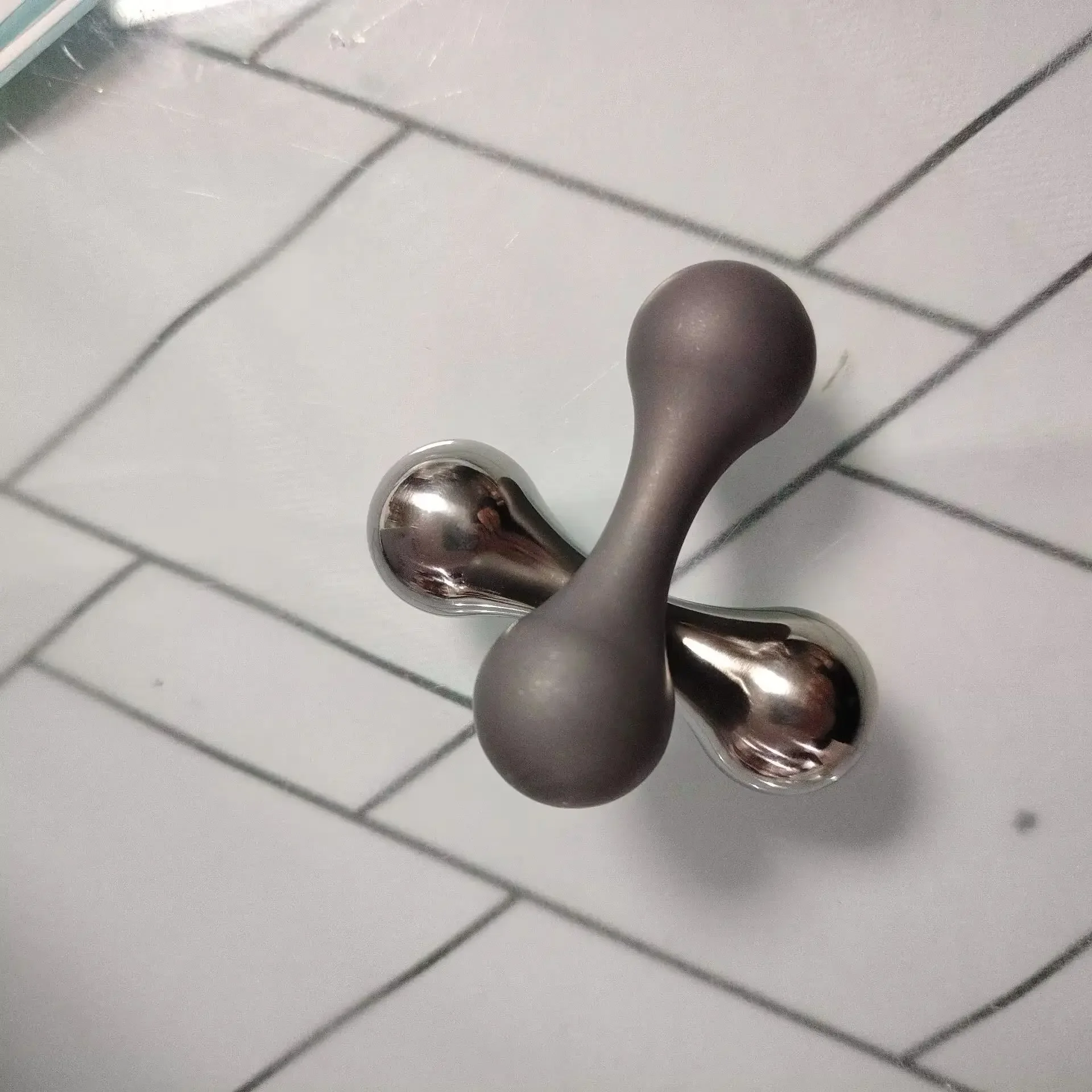 1 unidad de aleación de titanio EDC Knucklebone dedo hueso herramientas de descompresión juguete - imagen 2