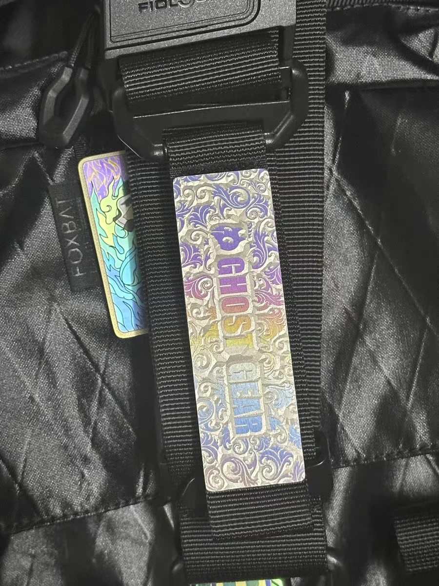 Insignia táctica de Metal con parche de color de aleación de titanio Ghost Gear para decoración de bolsas de ropa