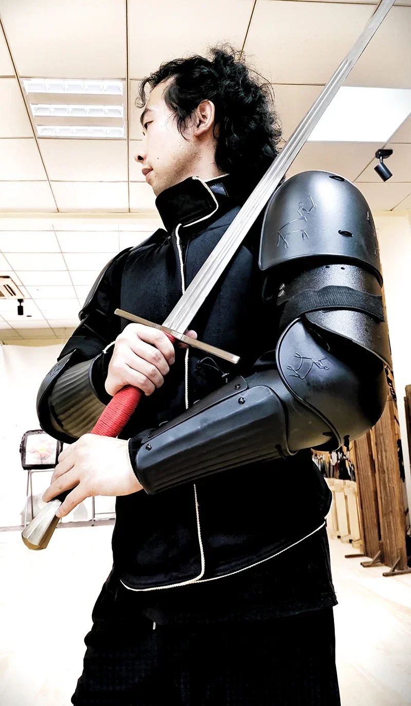 Protección de brazo colgante externo para exteriores, equipo de protección envolvente completo de alta defensa y alta flexibilidad - imagen 3