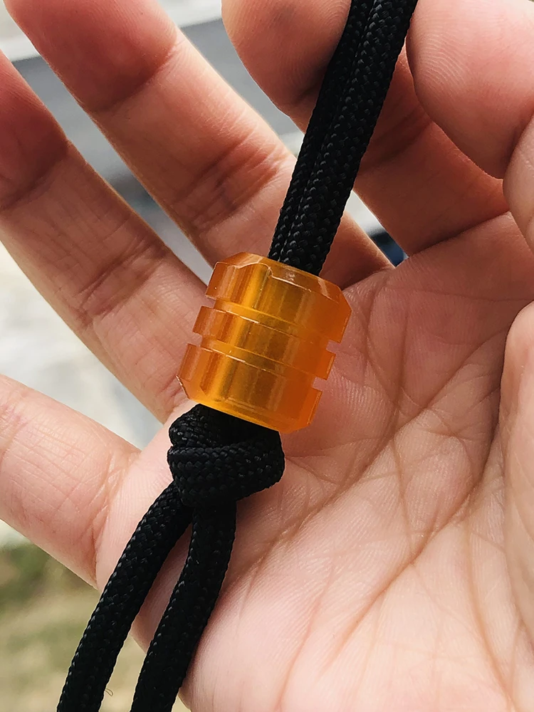 Hebilla colgante de cuerda luminosa de resina para mochila, llavero que brilla en la oscuridad EDC, herramienta de bricolaje, accesorios de cuentas de cuchillo - imagen 5