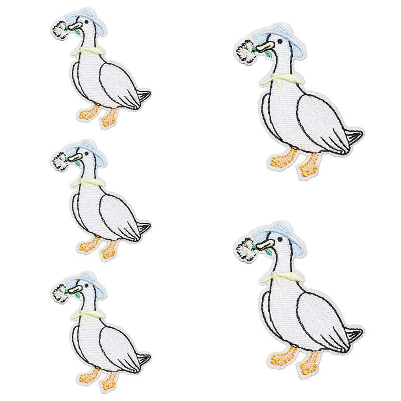 5 unids/lote parche bordado de dibujos animados parches para planchar para ropa parches termoadhesivos DIY insignias de rayas de animales en la mochila - imagen 3