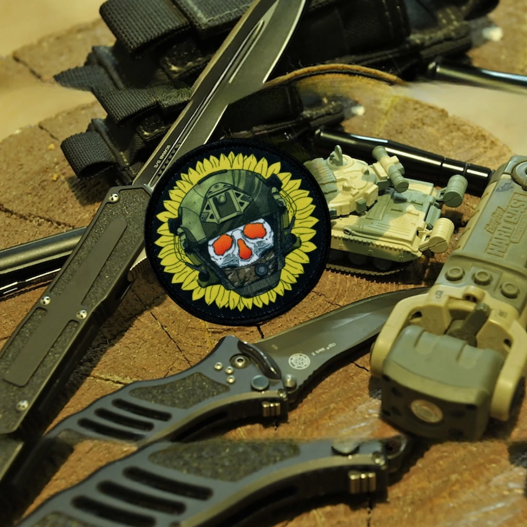 Insignia de moral del comandante de esqueleto de girasol, parches tácticos de gancho y bucle, mochila, brazalete del ejército militar, pegatinas con estampado de calavera - imagen 5