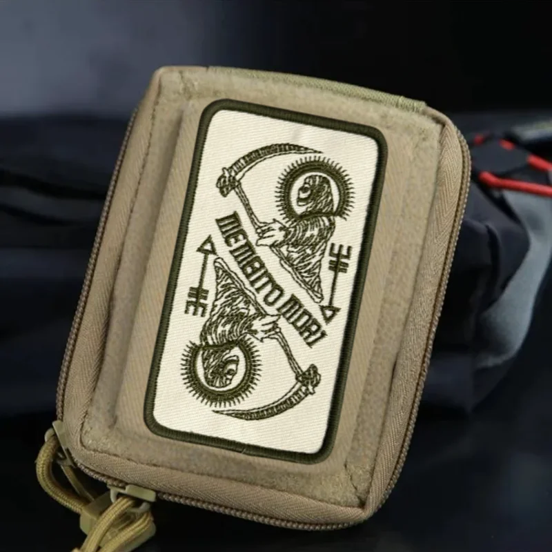 Parche Memento Mori para chaleco táctico y mochila