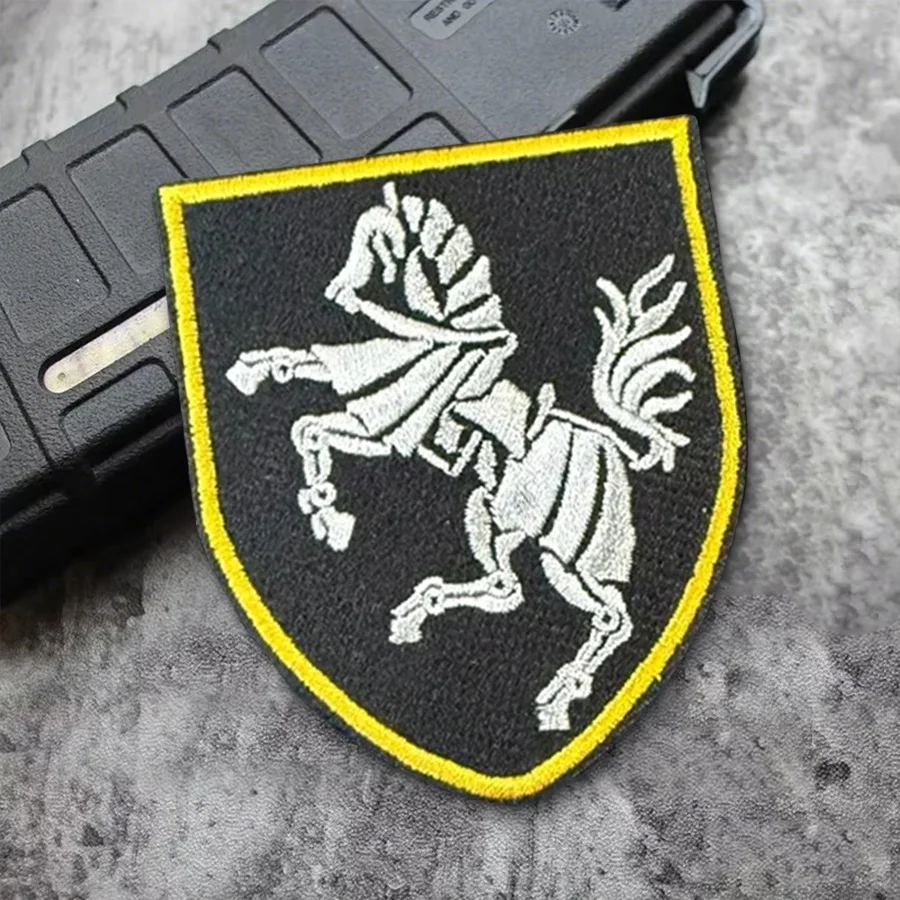 Parche táctico de unicornio "Tianma Corps", brazalete con gancho y bucle bordado, insignia de moral militar, pegatinas para mochila