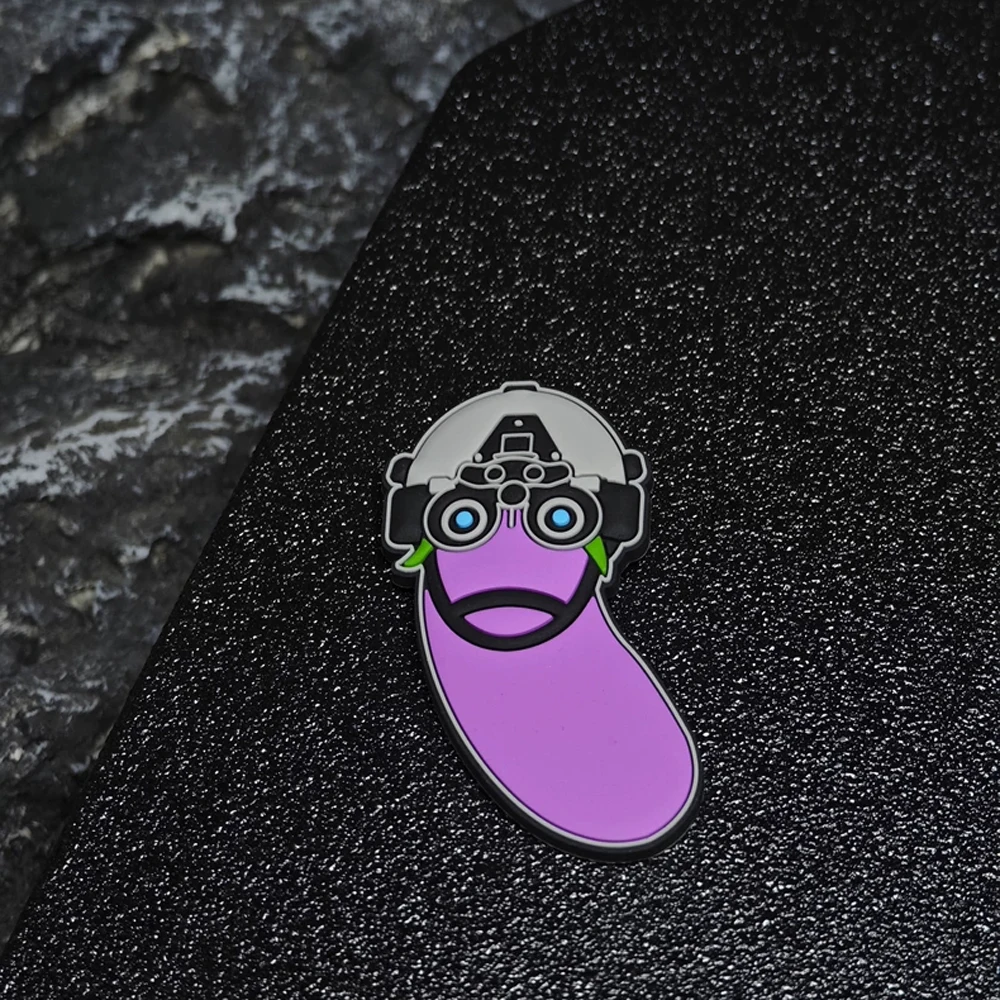 Dispositivo de visión nocturna Binocular de berenjena táctica, insignia de PVC, brazalete, casco, parche