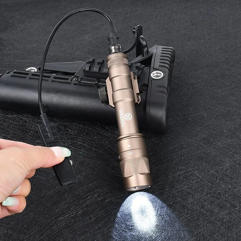 Wadsn-linterna estroboscópica M600 M300W, foco táctico de Metal Airsoft M600W, luz de explorador de caza al aire libre, ajuste de riel de 20MM, 500 lúmenes - imagen 3