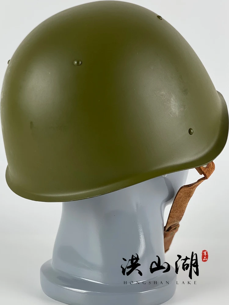 Casco táctico original oficial de acero soviético SSh60/68 - imagen 5