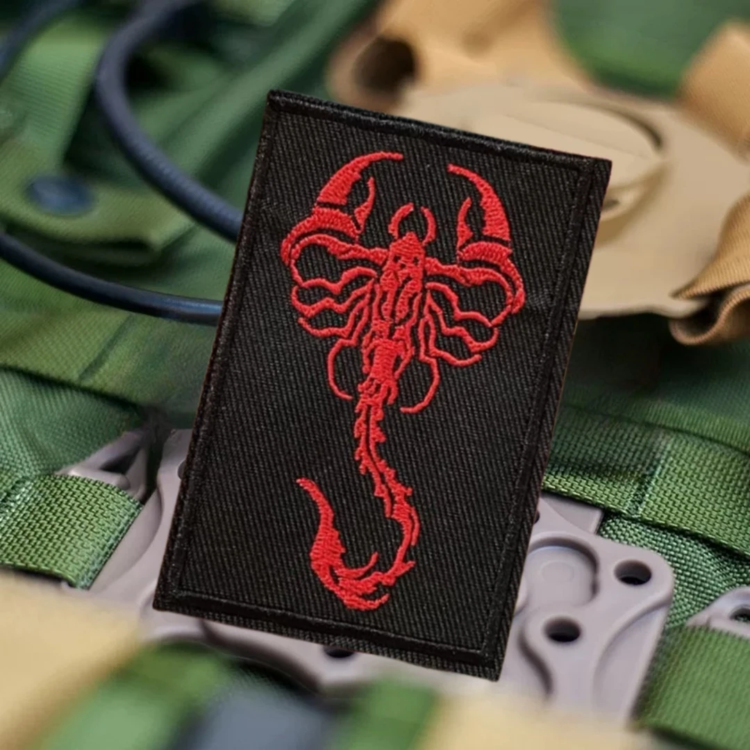 Parches de gancho y bucle bordados Scorpion Chevron para ropa, brazalete táctico militar del ejército, pegatina de embalaje trasero para exteriores - imagen 4