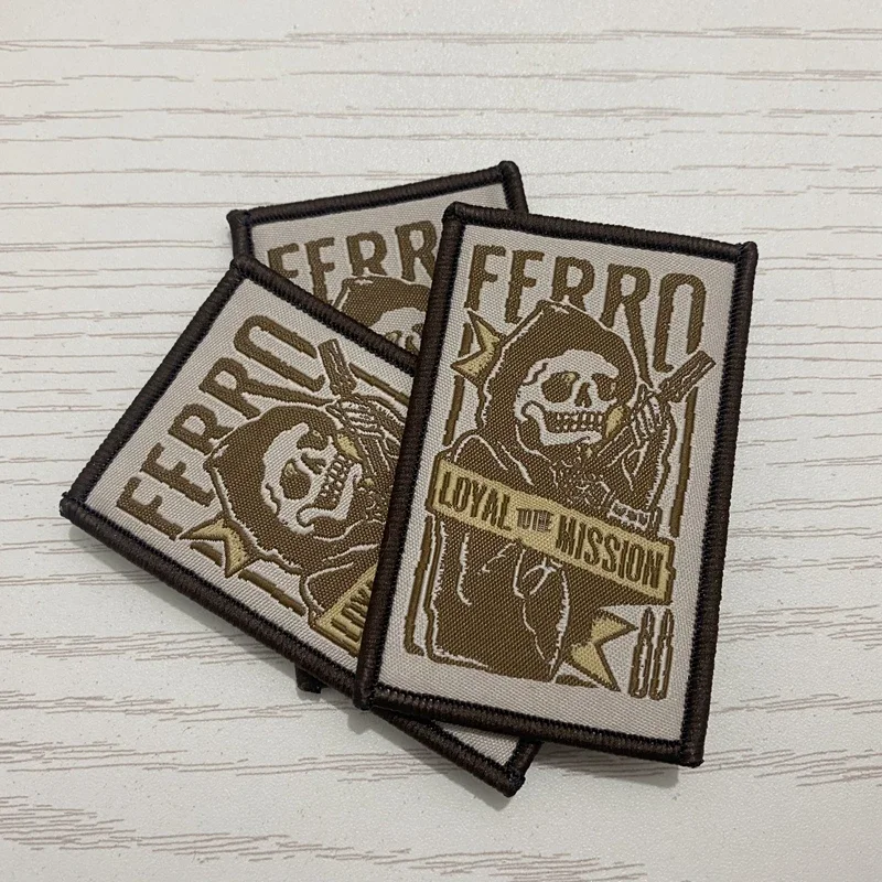 FERRO-brrazalete táctico de faraón, emblema de misisión de Reaper leal, gancho y bucle, insignia de moral, accesorios para mochila, pegatinas - imagen 4