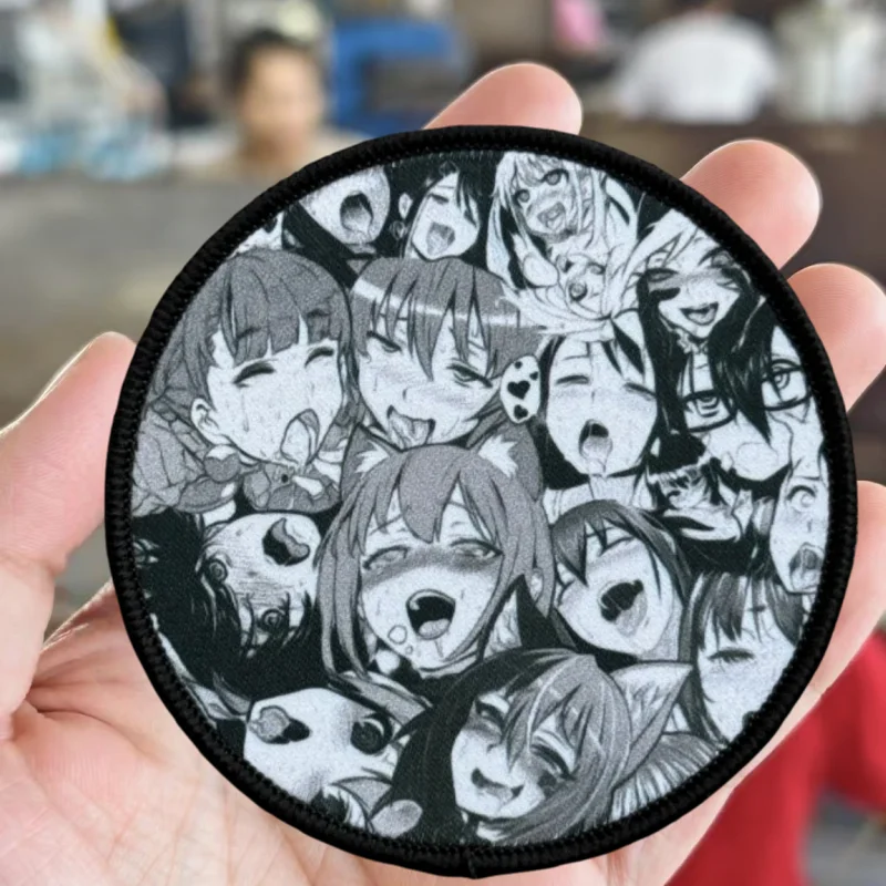 Parche táctico estampado chica anime con velcro para brazalete - imagen 2