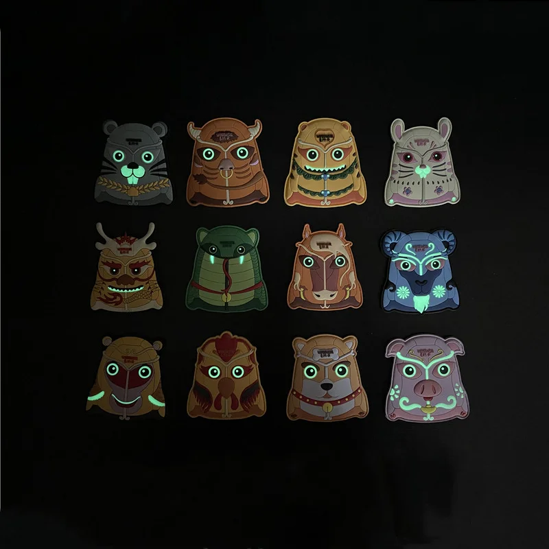 12 parches luminosos de PVC del zodiaco, insignias tácticas de expresión con forma de ventana para mochila al aire libre, bolsa de ropa, decoración de chaleco - imagen 2