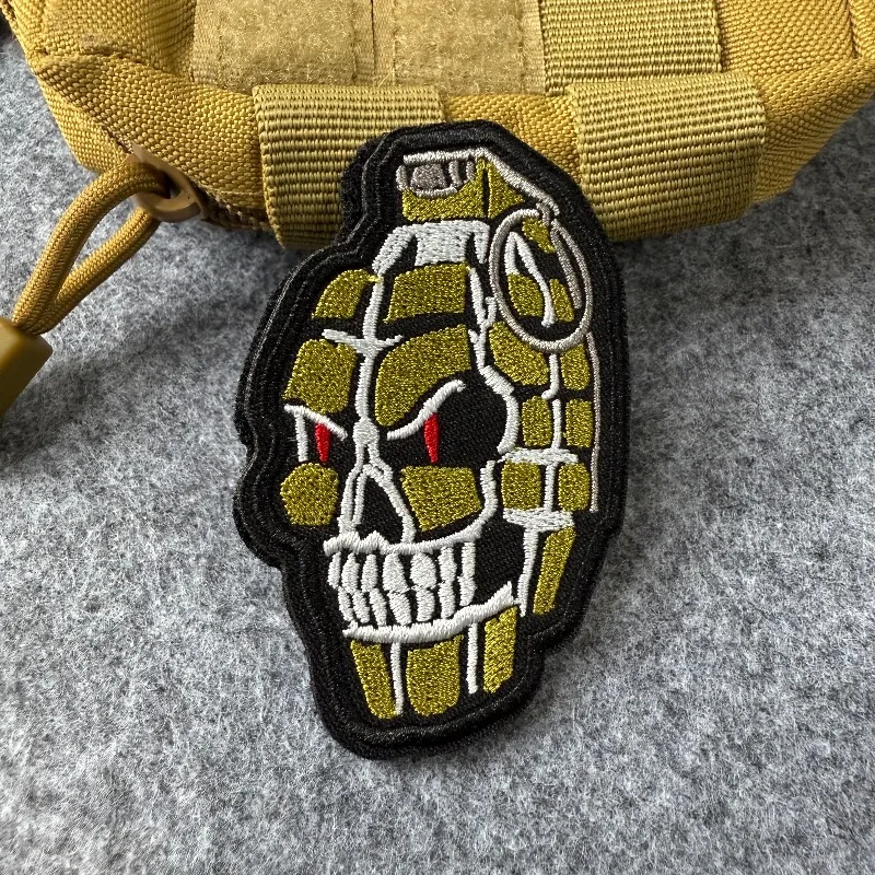 Parche bordado de granada, insignia de moral con gancho y bucle, brazalete militar, pegatinas para mochila, accesorios de ropa DIY