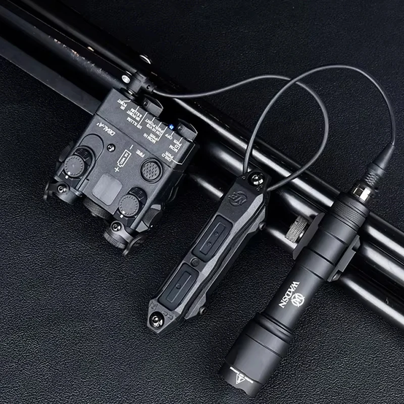 TacticalDBAL A2 punto rojo verde Surefi M300 M600 linterna interruptor de presión caza Airsoft arma luz para riel MLOK KEYMOD de 20mm - imagen 3