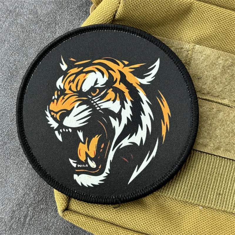 Parche para brazalete con estampado de tigre para ropa, insignia de moral táctica, parche militar con gancho, pegatina para mochila
