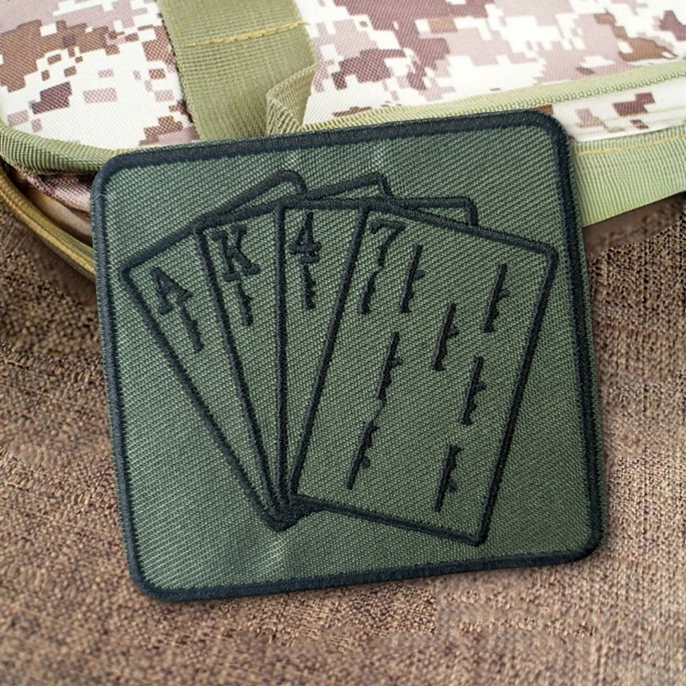 Parche táctico Ak47 con tarjeta de póker, parches bordados divertidos con gancho y bucle, insignia de moral, brazalete del ejército militar, pegatinas para mochila - imagen 4