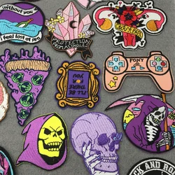 Parche táctico termoadhesivo rosa – Diseño punk para chaqueta o mochila