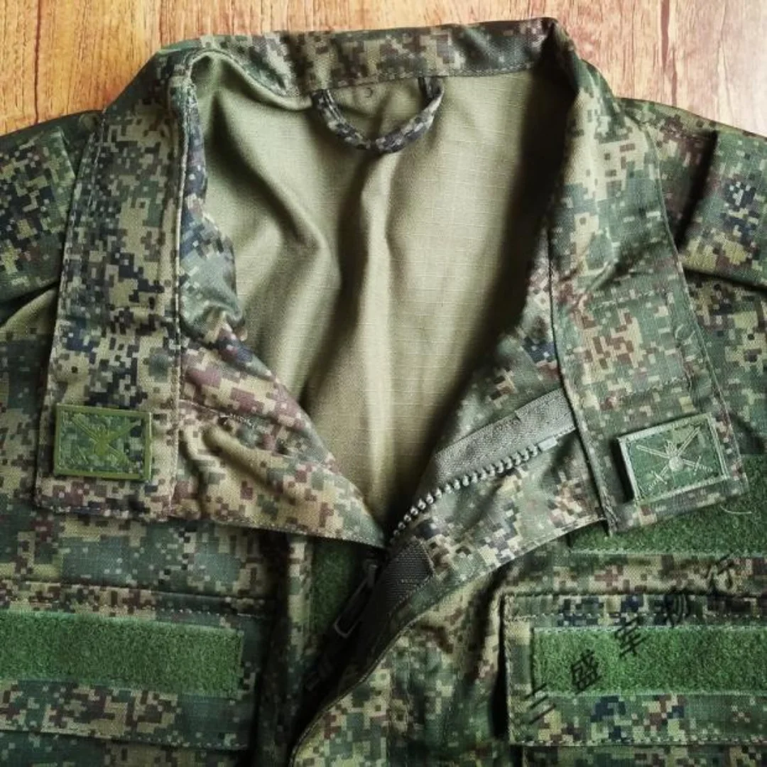 Insignia de cuello de uniforme de combate ruso - imagen 5