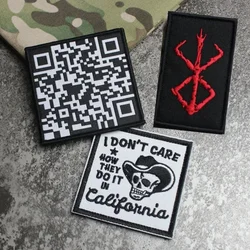 Parche bordado calavera QR – Sistema gancho y bucle táctico para mochila