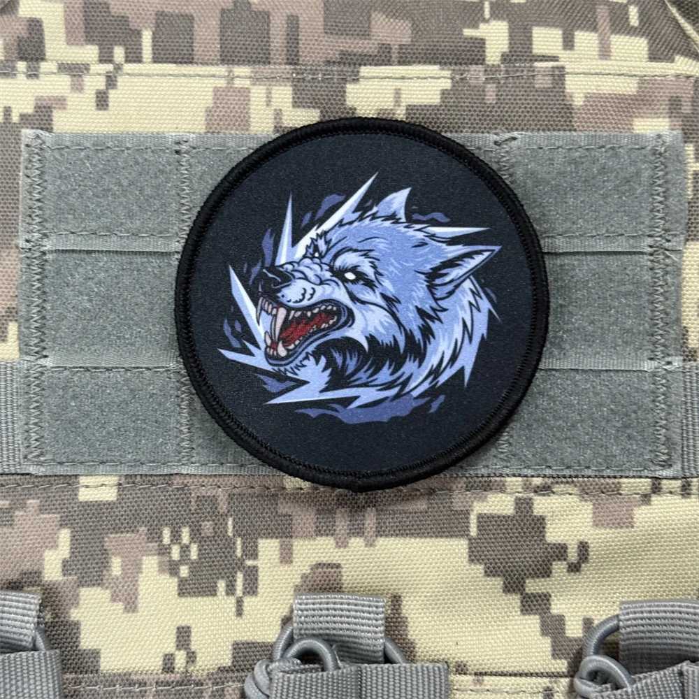 Parche divertido de Chevron "Wolf", insignia de moral táctica, parches de gancho y bucle impresos para ropa, pegatina para mochila del ejército militar - imagen 2