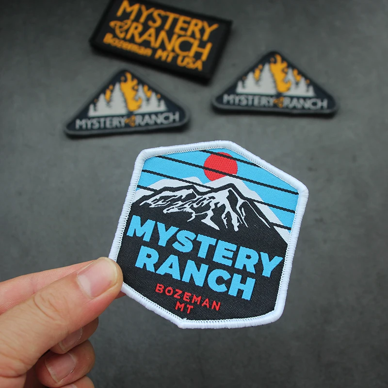 Accesorios para bolsa al aire libre, brazalete Triangular de granja misteriosa, etiqueta tejida, mochila de moral, insignia DIY, parche de gancho y bucle para chaqueta - imagen 3