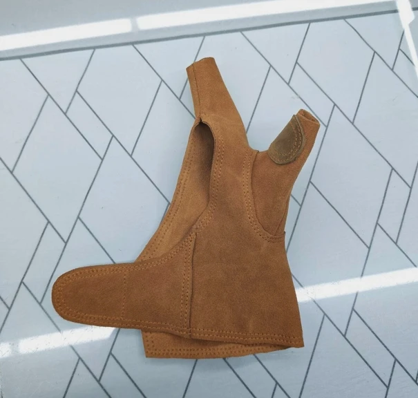 Guantes de tiro de velocidad con arco tradicional, almohadilla para pulgar, cuero grueso, dibujo, tiro con arco, guantes de cuero de vaca - imagen 4