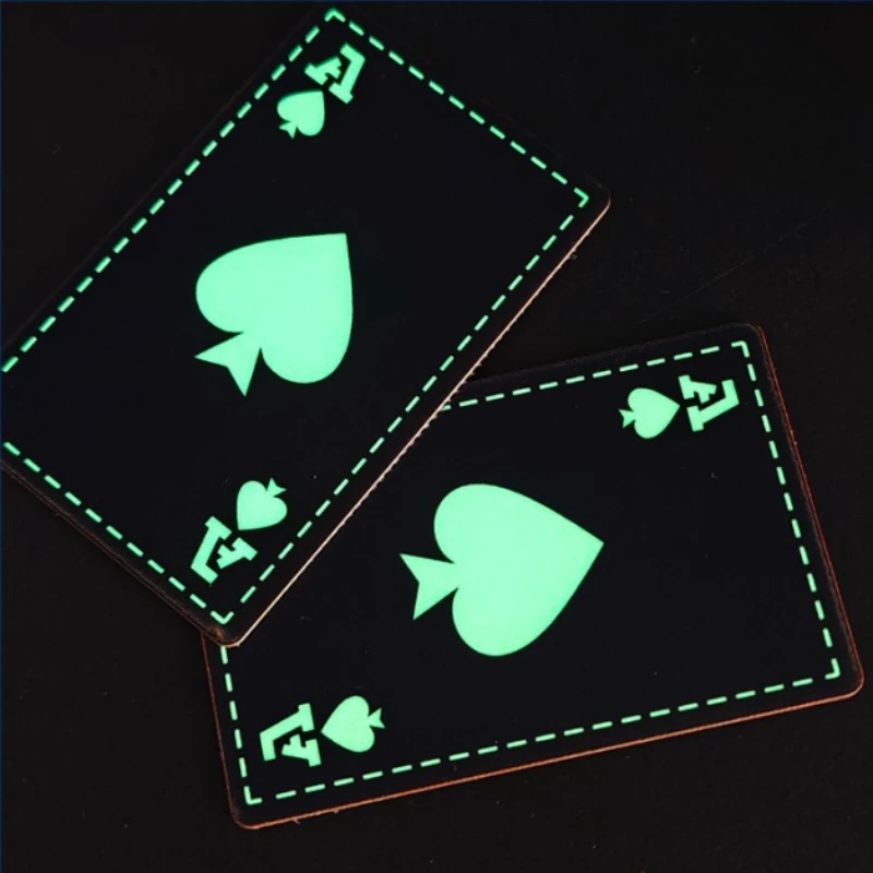 Parche de luz nocturna Spade Ace, insignia de moral táctica Airsoft, parches de gancho y bucle de PVC para ropa, pegatina para mochila militar - imagen 2