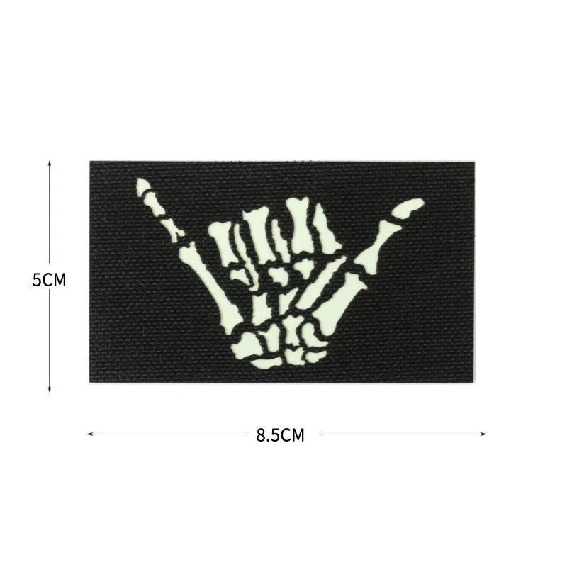Insignia de identificación IR de dedo de calavera que brilla en la oscuridad, Parche de gancho y bucle, parche de esqueleto, brazalete militar de camuflaje - imagen 3