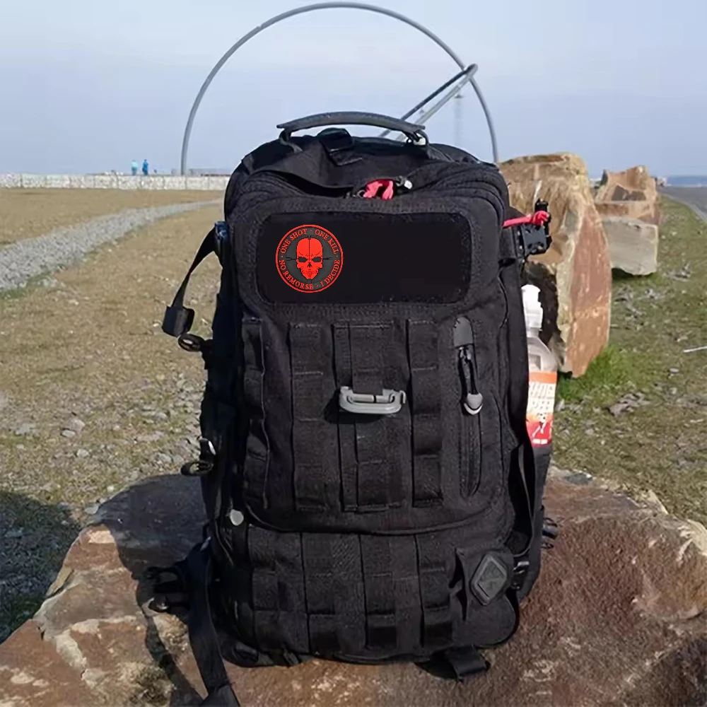 One Shot One Kill Skull-parche de goma 3D de PVC, Velcros, cierre de gancho y bucle militar táctico, insignia de moral para mochila Molle - imagen 3