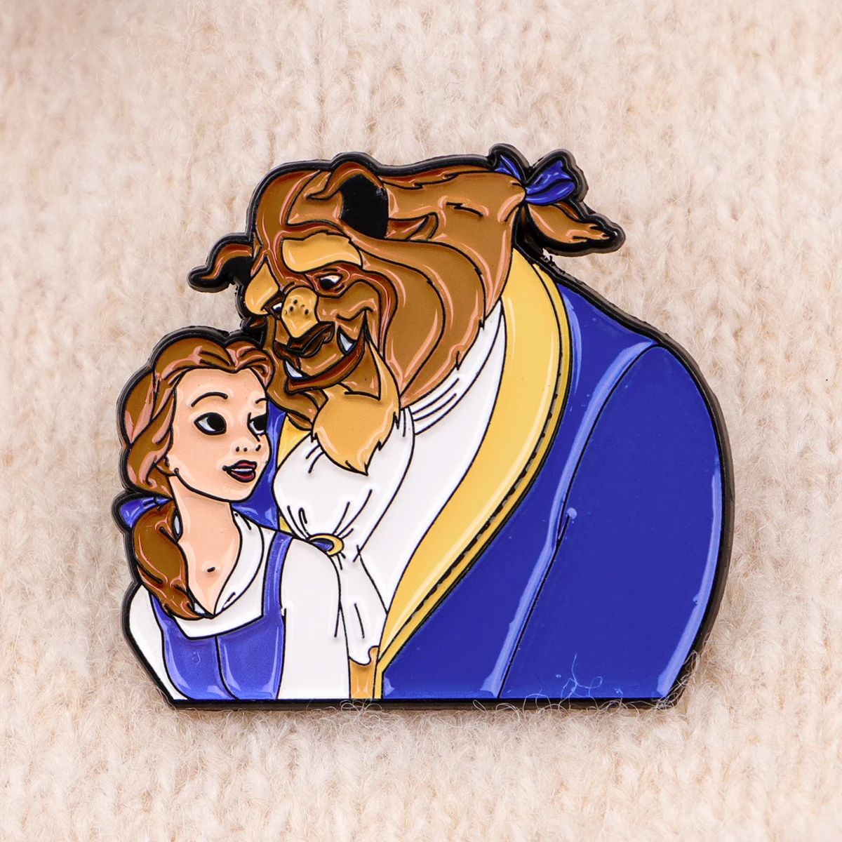 2 unids/set de alfileres esmaltados de monstruo de película, broche de princesa de dibujos animados, Pin de solapa de Metal, insignia, accesorios para mochila, joyería, regalos para parejas - imagen 4