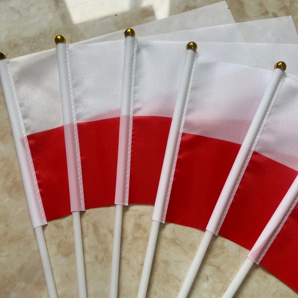 Bandera de Polonia de 14x21cm, parte superior redonda con poste de plástico - imagen 5
