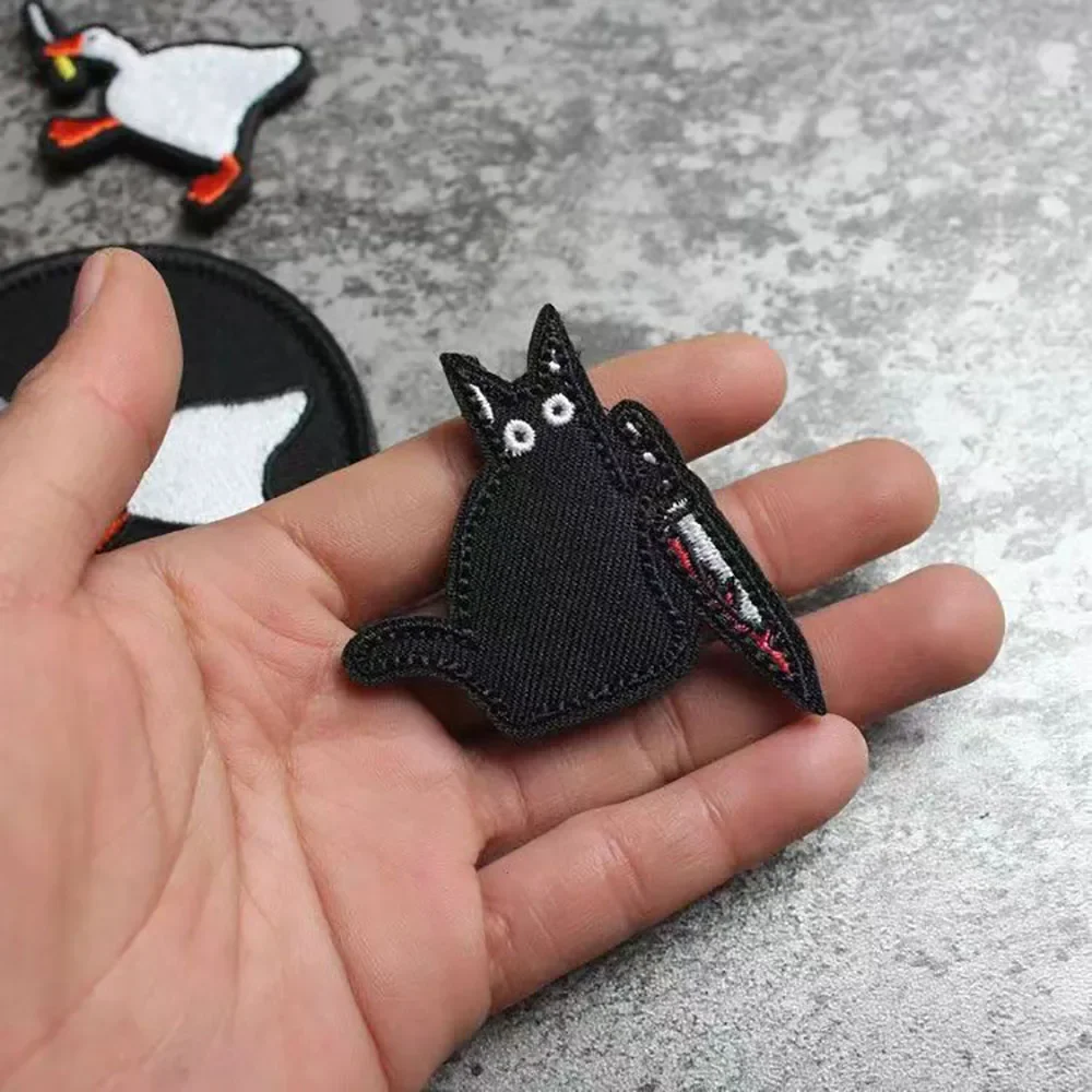 Cuchillo pato paz ganso enojado parche ganso grande cuchillo pequeño rana insignia táctica parches bordados en ropa mochila apliques - imagen 3