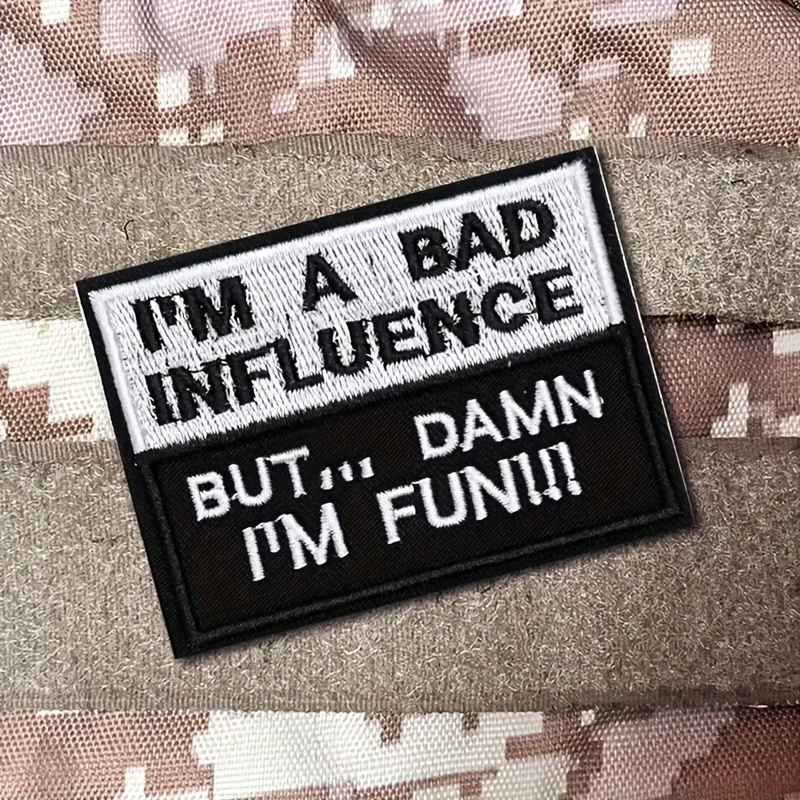 Parches Velcro Mochila TáCticos De Bordados Soy una mala influencia-Meme divertido y humorístico parche táctico de Velcros sujetador de gancho y bucle-insignia de moral militar para mochila Molle
