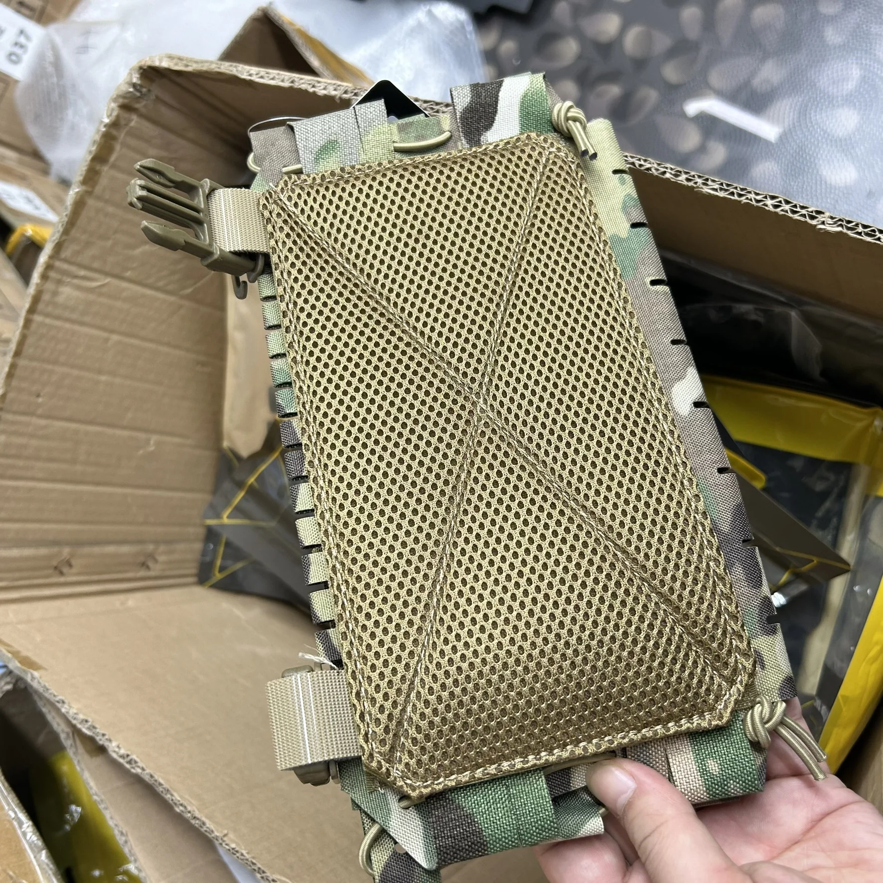 ARC V3 Táctico Multiusos Camo 5.56 Triple Revista Bolsa y Sistema de Expansión MOLLE - imagen 2