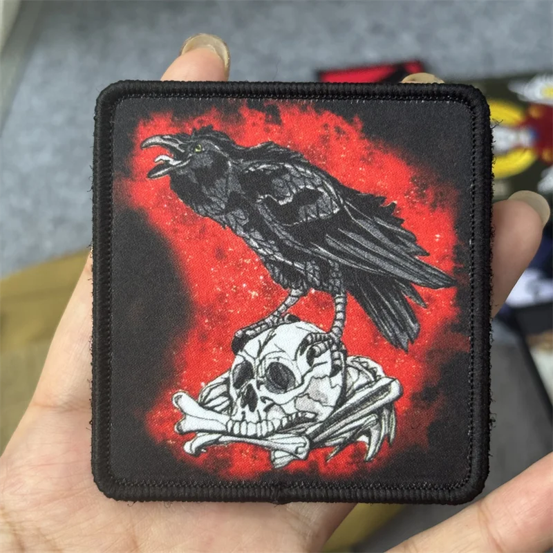 Parche "Crow and Skull" para ropa, insignia de moral táctica, brazalete con estampado, gancho, parche militar, pegatina para mochila - imagen 2