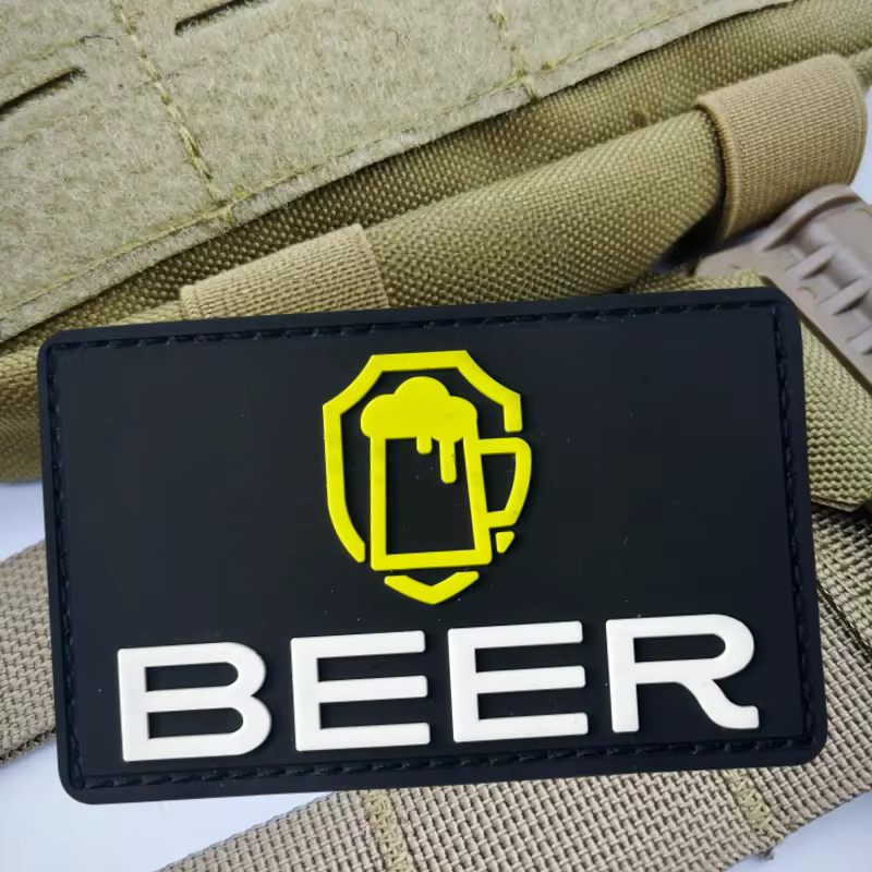 Parche táctico PVC Beer con velcro para brazalete y chaleco - imagen 2