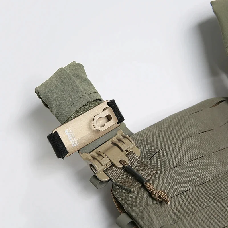 FMA chaleco táctico aparejo para el pecho correa de hombro montaje Sling gancho fijo Clip de aluminio - imagen 4