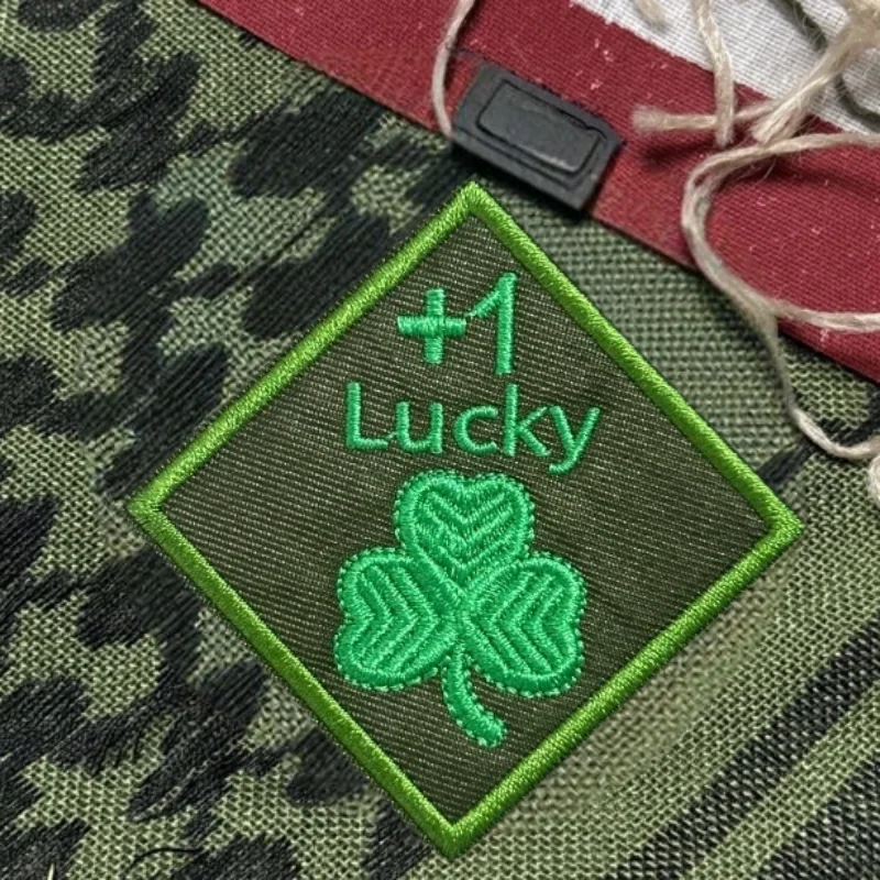 Lucky Plus 1 parche bordado chaleco táctico gancho y bucle sombreros insignia de moral mochila pegatina decorativa brazalete parches para ropa - imagen 4