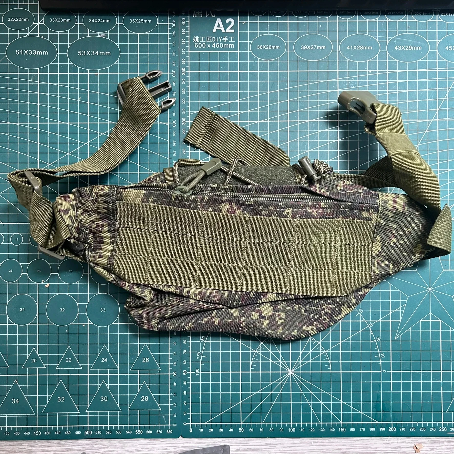 Riñonera táctica para exteriores, bolsa de pecho multifuncional ajustable para acampar y andar en bicicleta (900D Oxford antidesgarro) - imagen 2